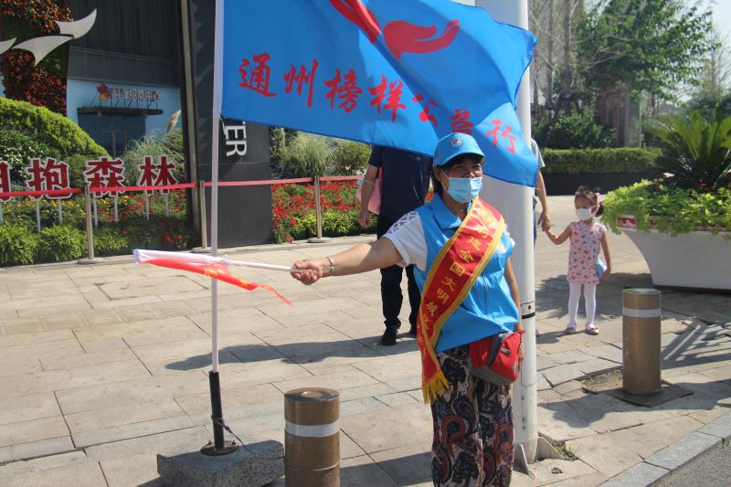 <strong>我想要大鸡吧操我</strong>